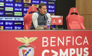 Roger Schmidt ainda espera que Rafa Silva e Di Maria continuem no Benfica