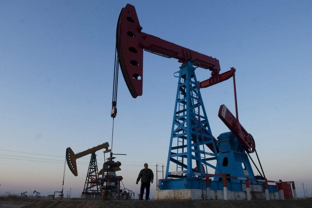 Produção de petróleo em Angola caiu 3,6% para cerca de 400 milhões de barris em 2023