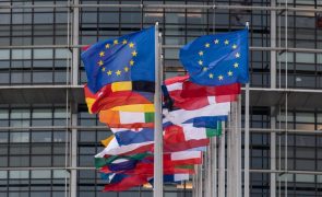 Eurodeputados pressionam líderes da UE para 'luz verde' a orçamento e apoio a Kiev