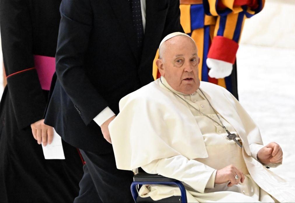 Papa evoca memória do Holocausto contra 