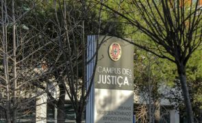 Carlos Santos Silva vai ser julgado por corrupção, branqueamento e fraude fiscal no âmbito do Operação Marquês