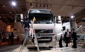 Lucro do fabricante de camiões Volvo sobe 51% em 2023 para 4.400 milhões de euros