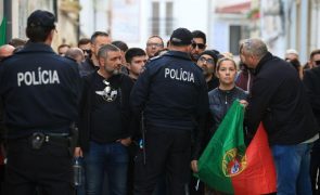 Primeiro-ministro recebido em Aveiro com protesto dos polícias