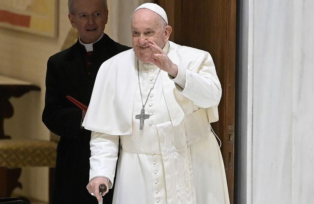 Papa diz que lógica do ódio e da violência não pode ser justificada