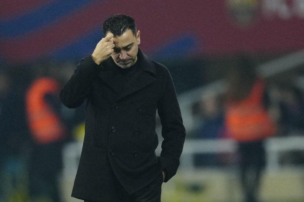 Xavi anuncia que deixa comando técnico do FC Barcelona no fim da época