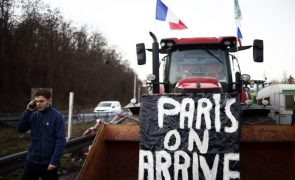 Dirigentes sindicais agrícolas convocados para reunião hoje com PM francês