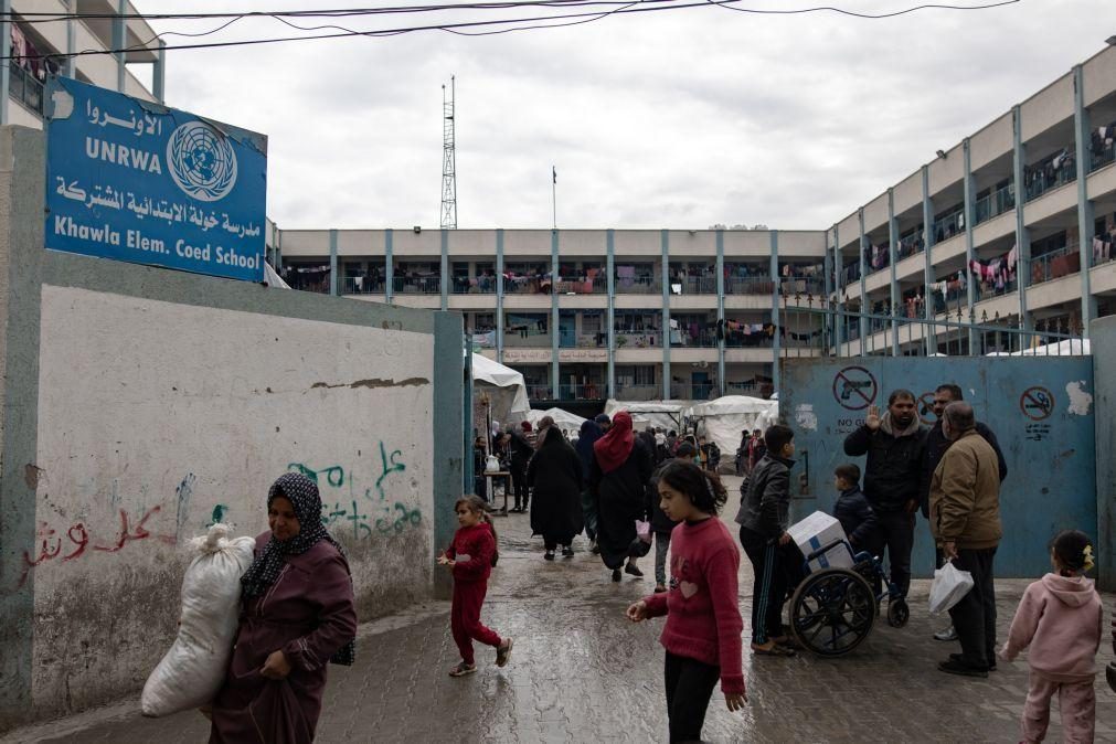 Suécia anuncia suspensão do financiamento à UNRWA