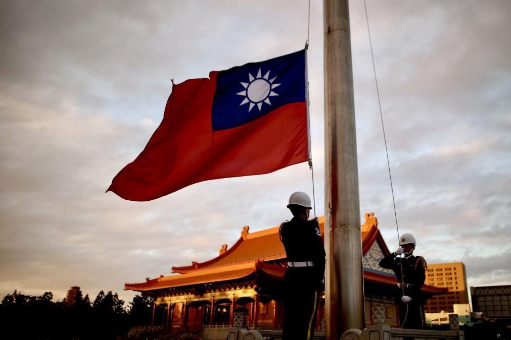 Taiwan critica alteração pela China das rotas aéreas perto do Estreito da Formosa