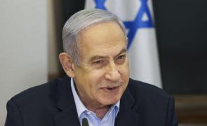 Queixa apoiada por ex-chefes militares pede afastamento de Netanyahu