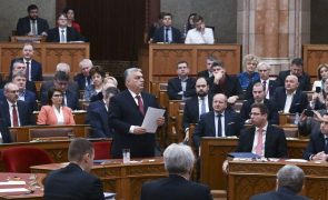 Oposição húngara pressiona Parlamento para acelerar alargamento da Suécia à NATO