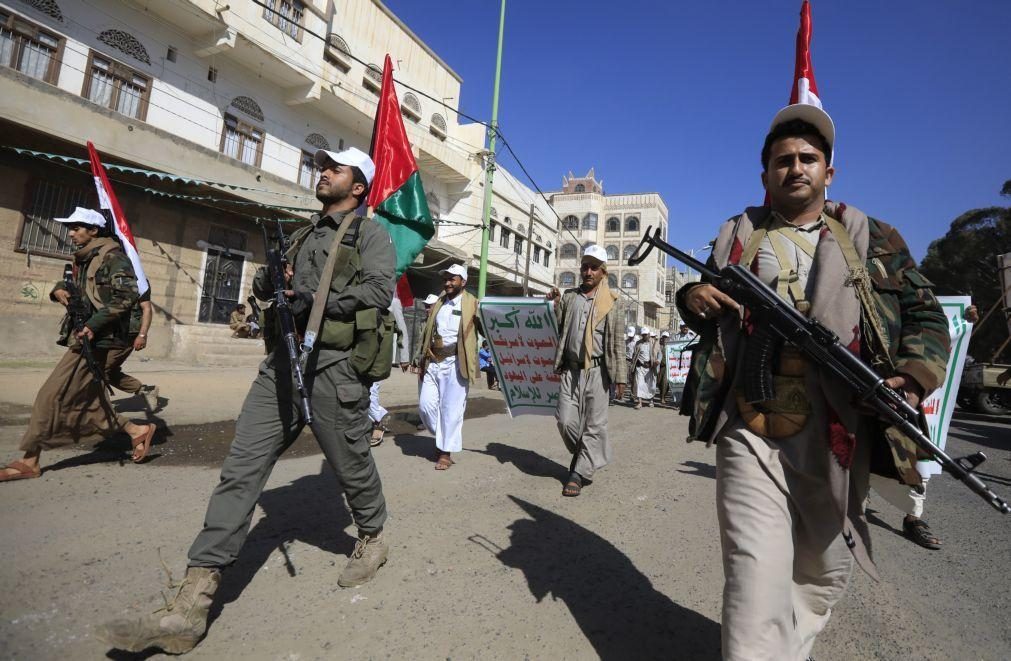 Huthis do Iémen reivindicam ataque a Eilat que Israel diz ter sido intercetado