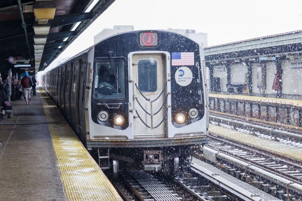 Polícia de Nova Iorque 'descarta' robô de vigilância do metro após cinco meses