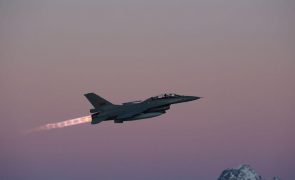Países Baixos vão enviar mais seis caças F-16 elevando total para 24
