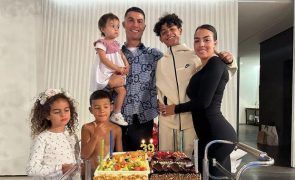 Cristiano Ronaldo Os detalhes da festa de aniversário em família e a ausência notada