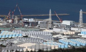 Fuga de 5,5 toneladas de água radioativa no interior da central de Fukushima