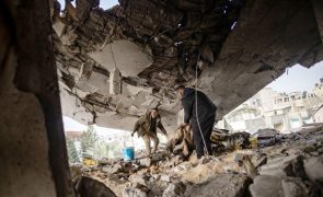 Bombardeamento israelita em Rafah mata 25 pessoas