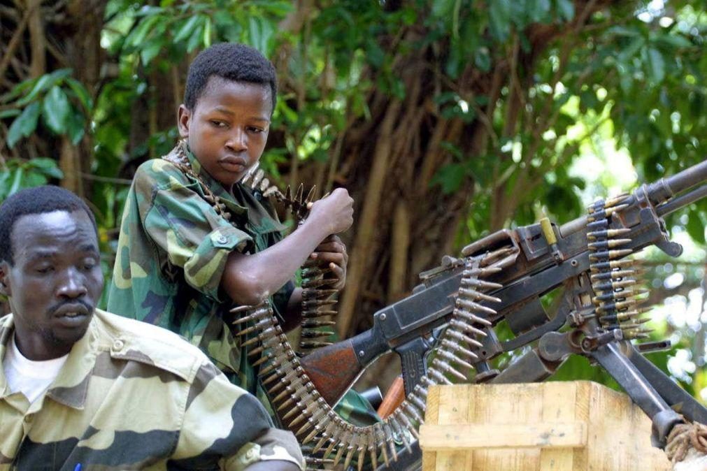 Mais de 10 mil crianças integram grupos armados na República Centro-Africana