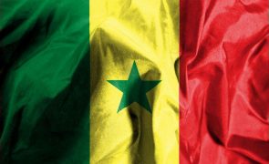 Senegal corta rede de Internet móvel em dia de marcha silenciosa contra adiamento de eleições