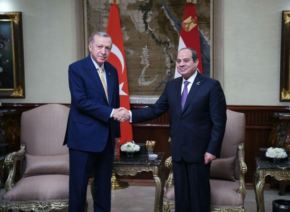 Turquia mostra-se disponível para reconstruir Gaza com o Egito