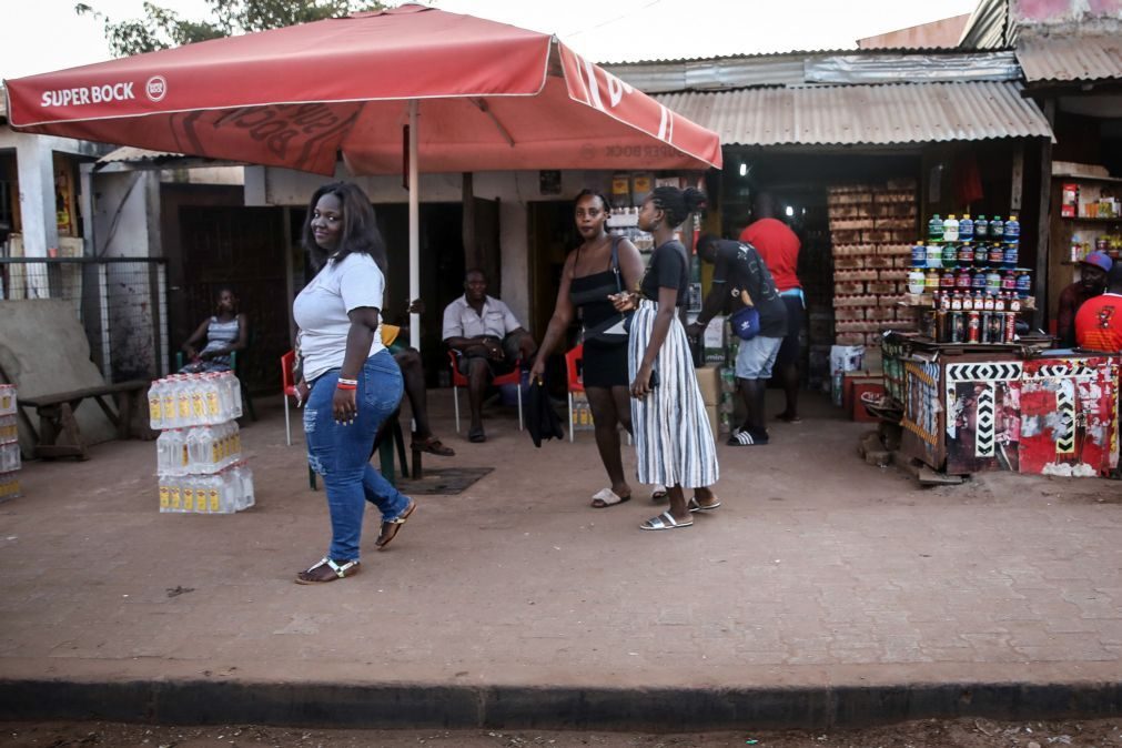 Famílias guineenses pagam a saúde num país onde dois terços da população é pobre