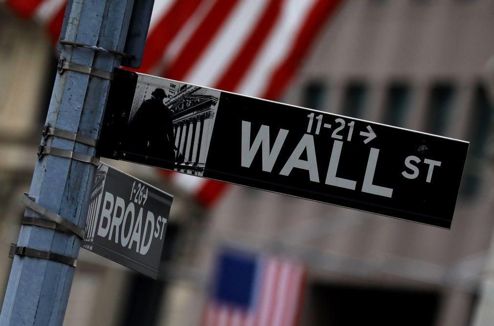Wall Street fecha em baixa com os investidores a cederem a sinais de inflação