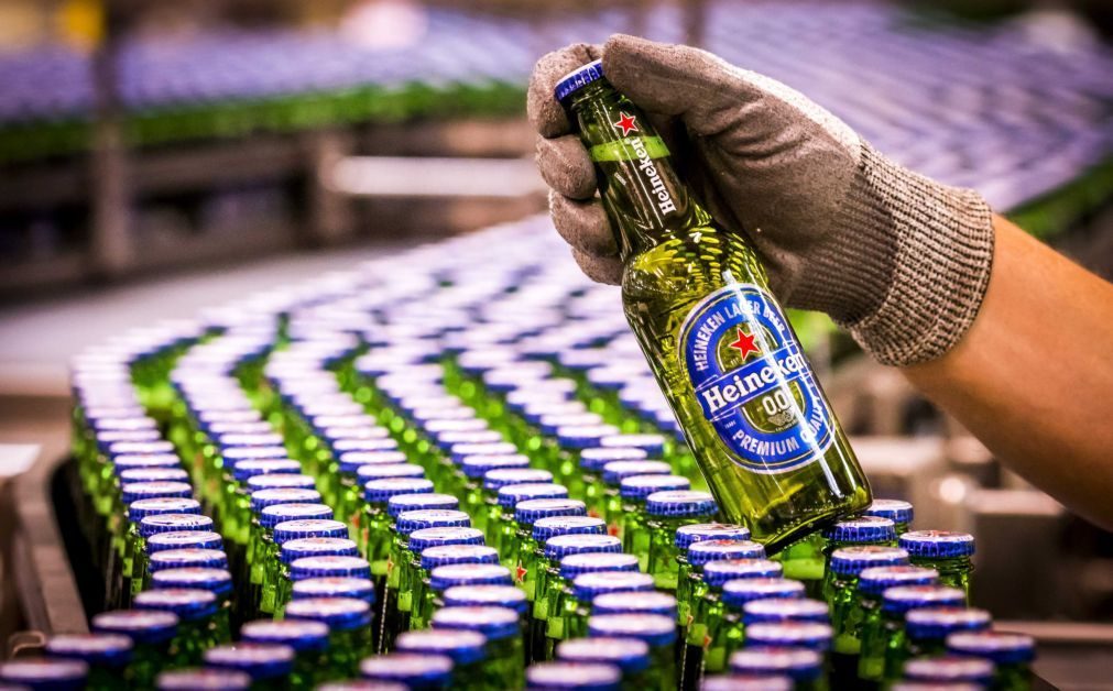 Cervejeira holandesa Heineken lança hoje primeira pedra de fábrica em Moçambique