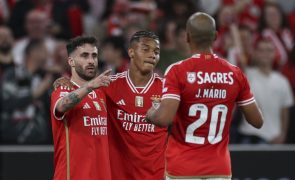 Benfica goleia Vizela e isola-se provisoriamente na liderança da I Liga