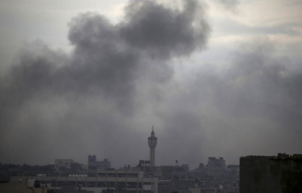 Pelo menos 90 mortos em Gaza após ataques israelitas durante a noite