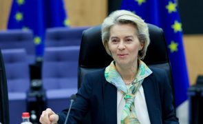Von der Leyen candidata-se a 'Spitzenkandidat' do PPE para voltar à Comissão Europeia