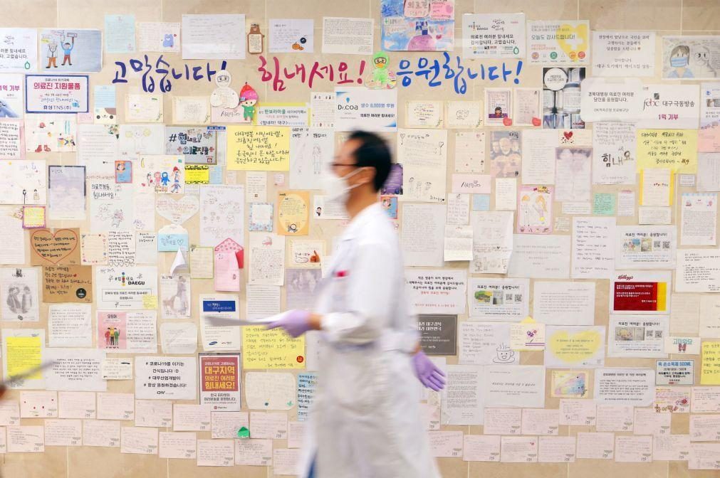Hospitais da Coreia do Sul com perturbações com quase 9 mil médicos em protesto