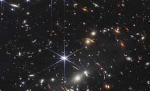 Telescópio James Webb confirma modelos e deteta traços de estrela de neutrões numa supernova
