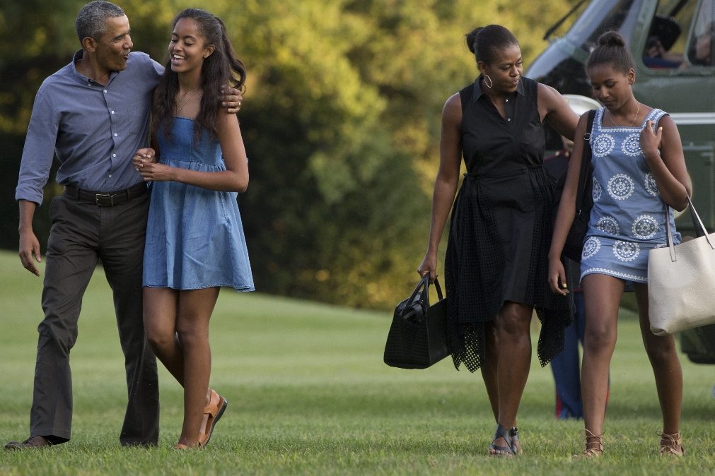 Michelle e Barack Obama já estão de férias numa casa de sonho