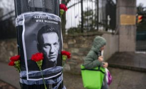 Moscovo, família e EUA estavam a negociar troca de Navalny antes da morte na prisão