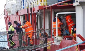 Navio Sea Eye resgata 57 migrantes e dois corpos no Mediterrâneo