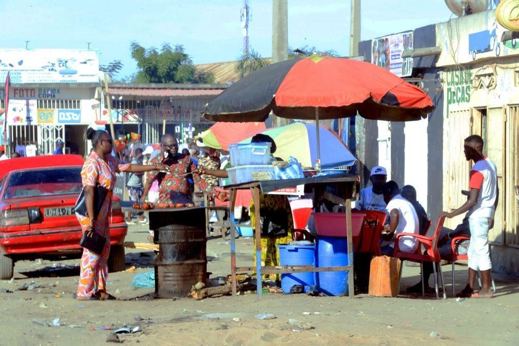 Bispos avisam que angolanos correm o risco de se habituarem à pobreza e miséria
