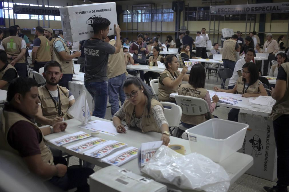 Fim da contagem de votos das presidenciais nas Honduras, ainda não há vencedor