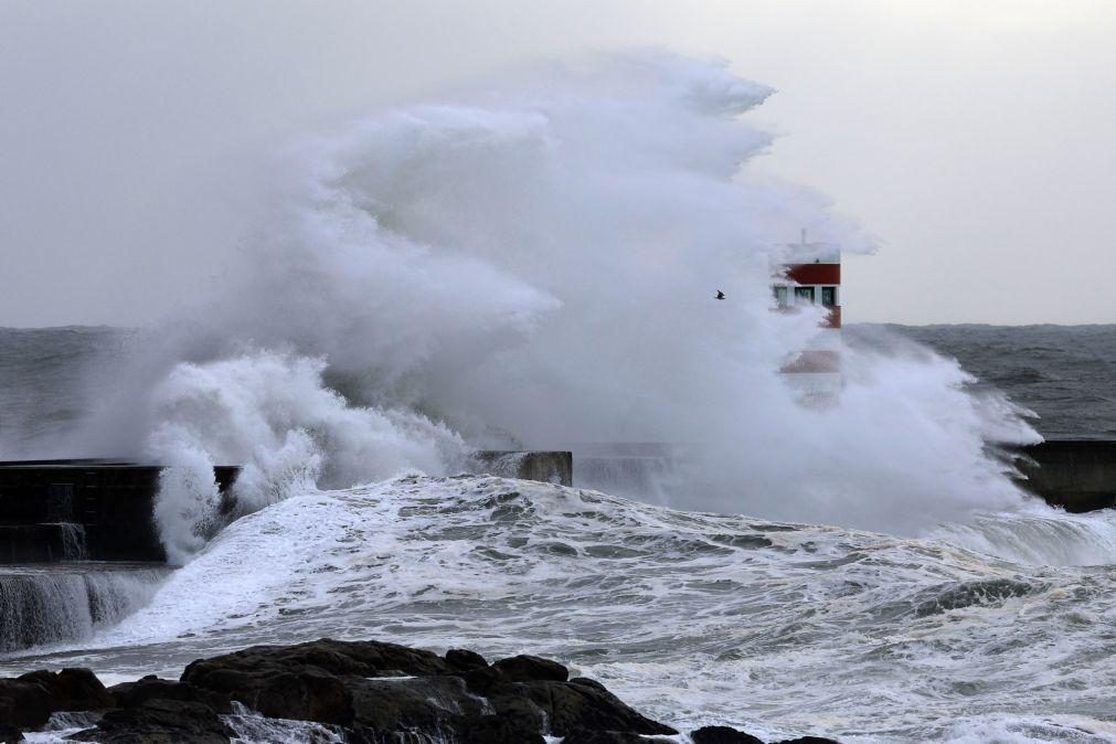 Proteção Civil avisa para vento forte, agitação marítima e queda de neve