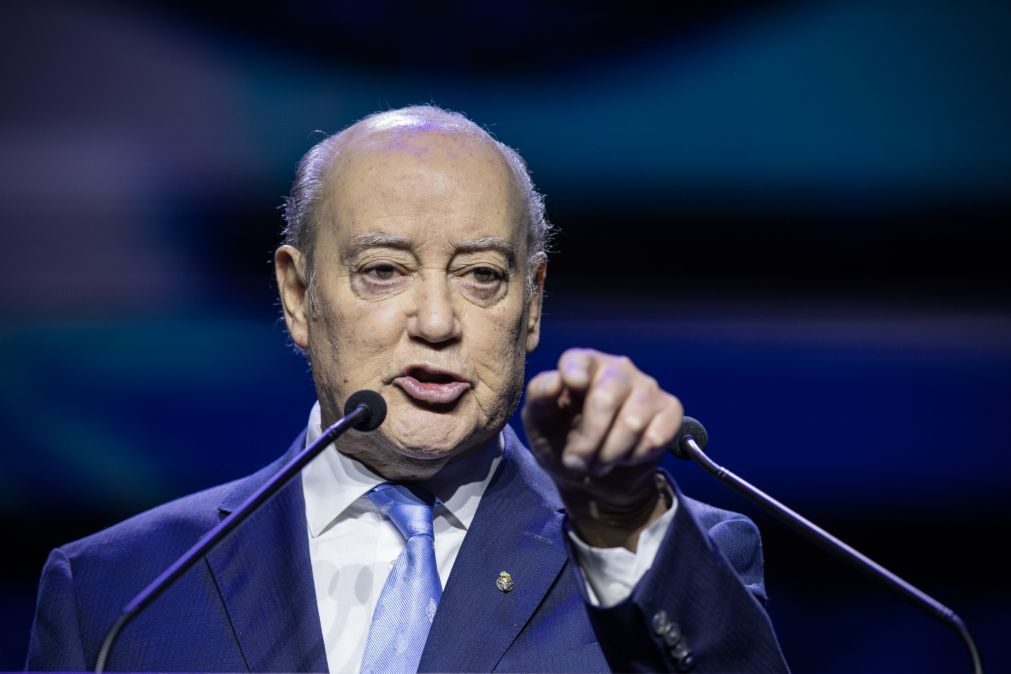 Presidente do FC Porto assume título hipotecado em caso de derrota com Benfica