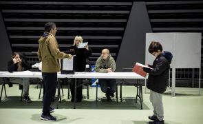 Votação antecipada decorre com fluxo contínuo e organizado no Porto