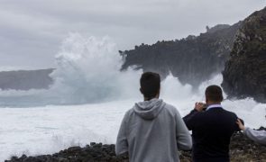 Açores com aviso amarelo por causa da agitação marítima e vento