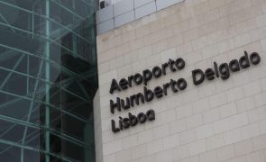 Oito ativistas pelo clima detidos após pintarem átrio do no Aeroporto de Lisboa
