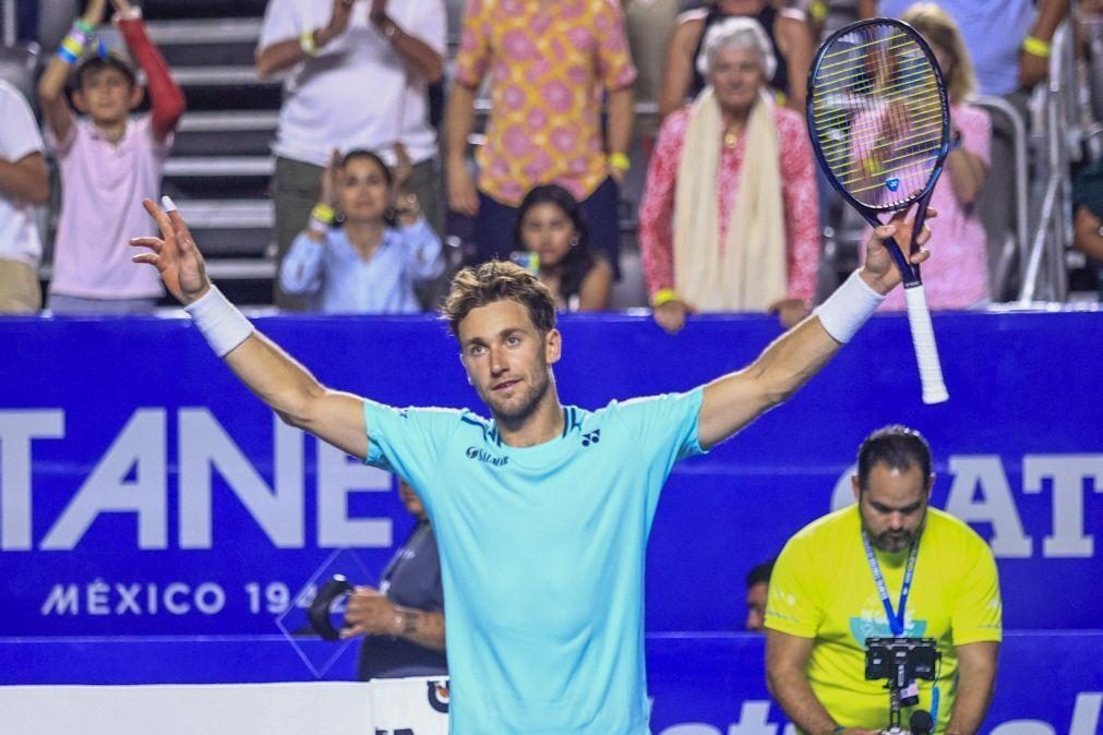 Dois tenistas do top 10 e Thiem na despedida de João Sousa no Estoril Open