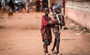 Mais de metade das crianças da Guiné-Bissau sem registo de nascimento