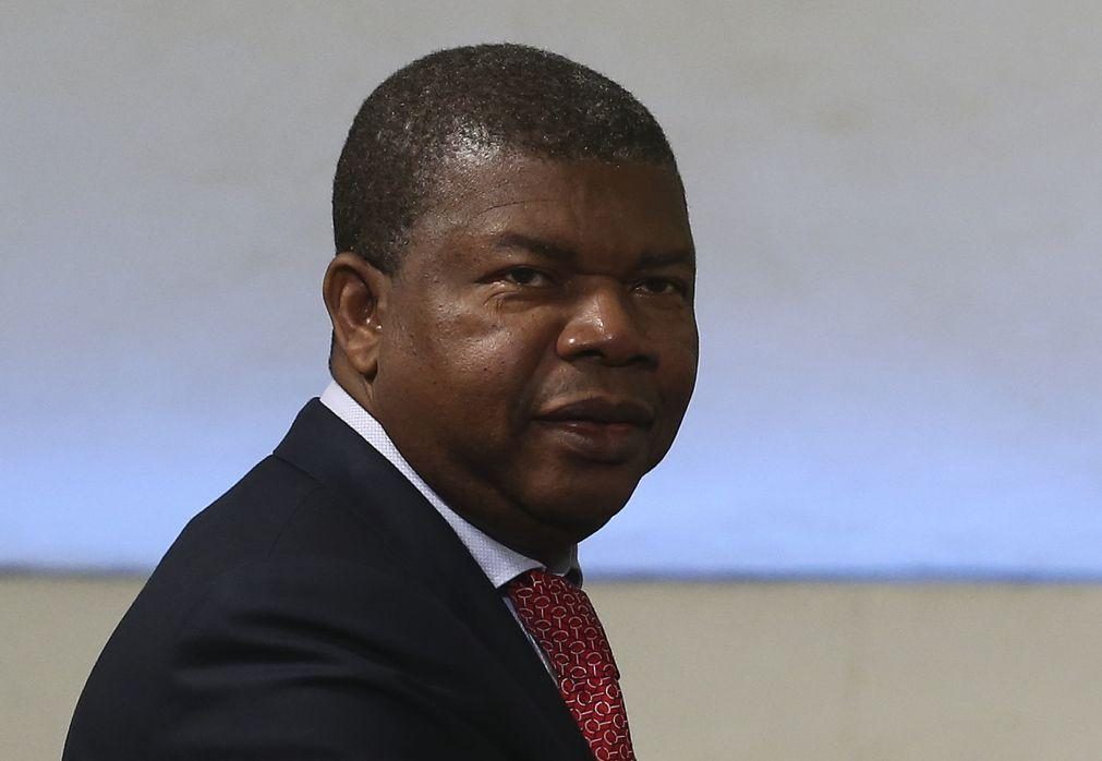Presidente angolano aprova retirada de subsídios à gasolina e acaba com isenções