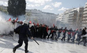 Confrontos em Atenas durante manifestação contra reforma universitária