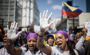 Mulheres reivindicam direitos laborais na Venezuela