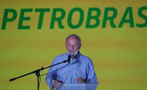 Lula defende que Petrobras não deve pensar apenas nos acionistas
