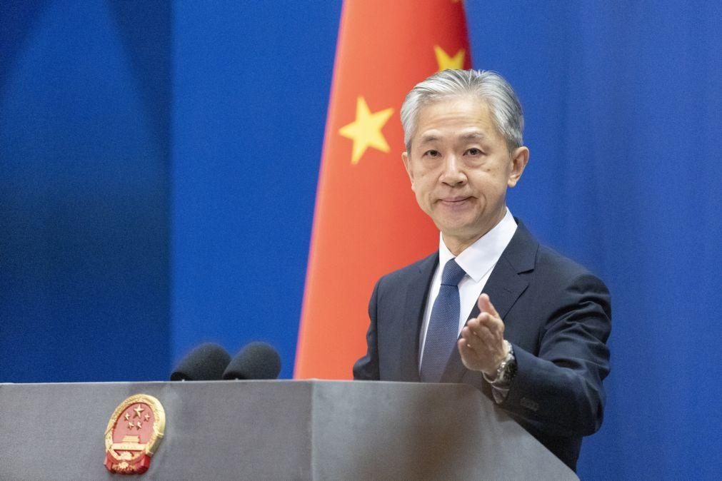 China diz que repressão contra Tiktok é um tiro que vai sair pela culatra aos EUA