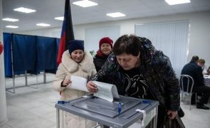 Portugal une-se à Ucrânia e dezenas de países na condenação de votação em zonas ocupadas