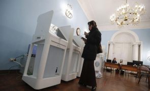 Especialistas da Ucrânia atacam sistema de votação eletrónica na Rússia